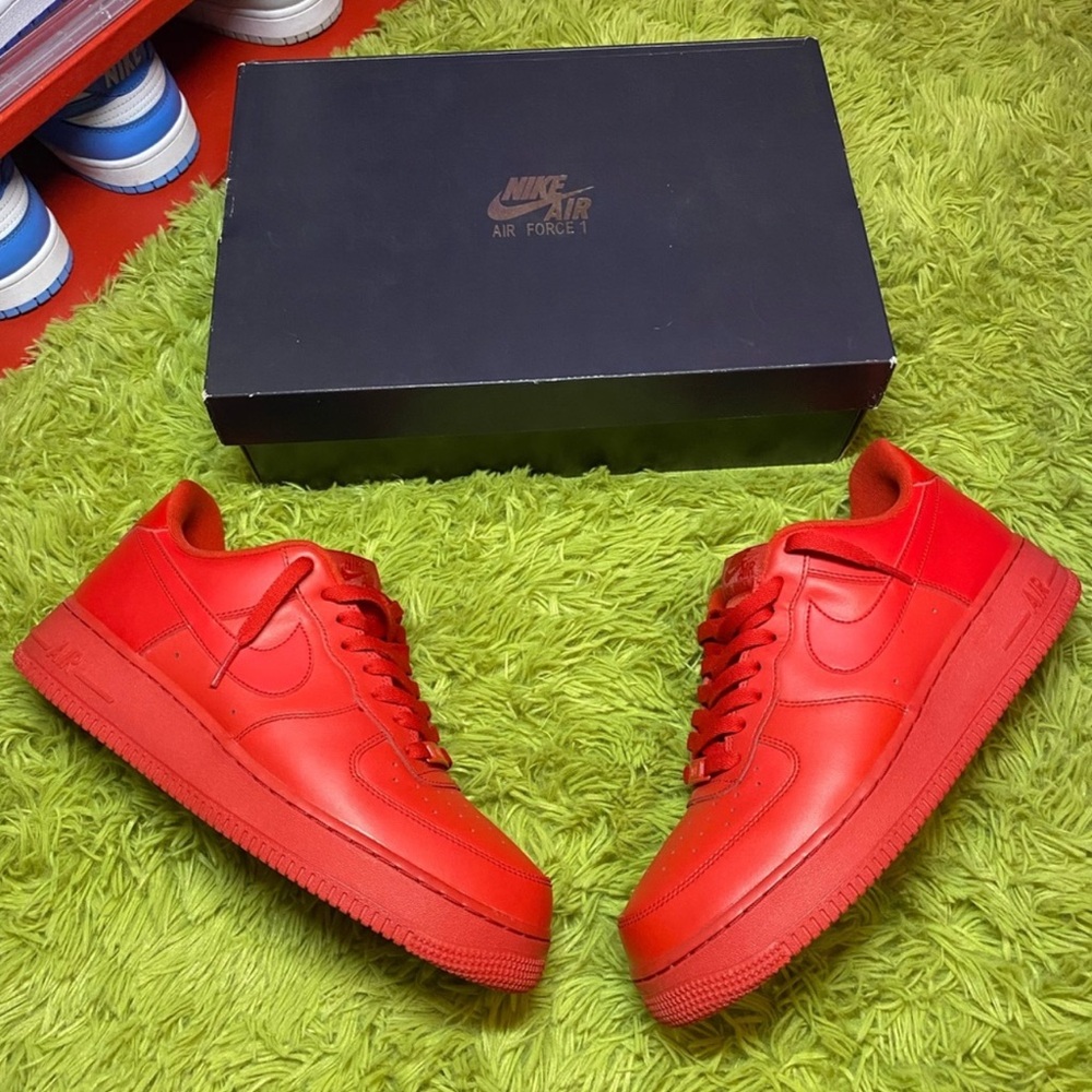 Nike Air Force 1 (Red)
